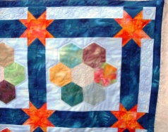Tessa's Hexagon quilt - close up